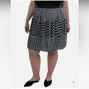Maree Pour Toi Checkerboard and polka dot white and black Pleated Skirt Sz 26